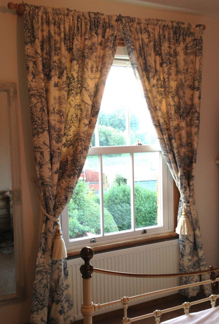 Curtains Made From French Toile Du Jouy Cotton Curtain intérieur Rideaux Toile De Jouy