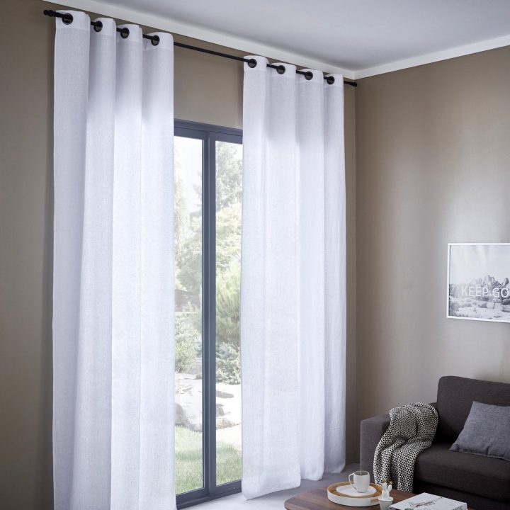 De La Couleur Avec Les Rideaux Et Les Coussins | Leroy Merlin serapportantà Rideau Lin Leroy Merlin