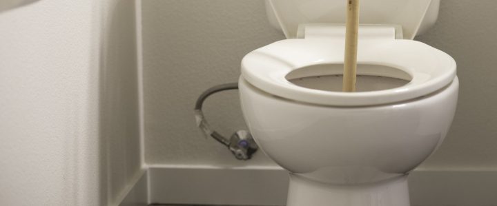 Débouchage De Toilettes | Sosimply serapportantà Combien Coute Un Plombier Pour Deboucher Les Toilettes