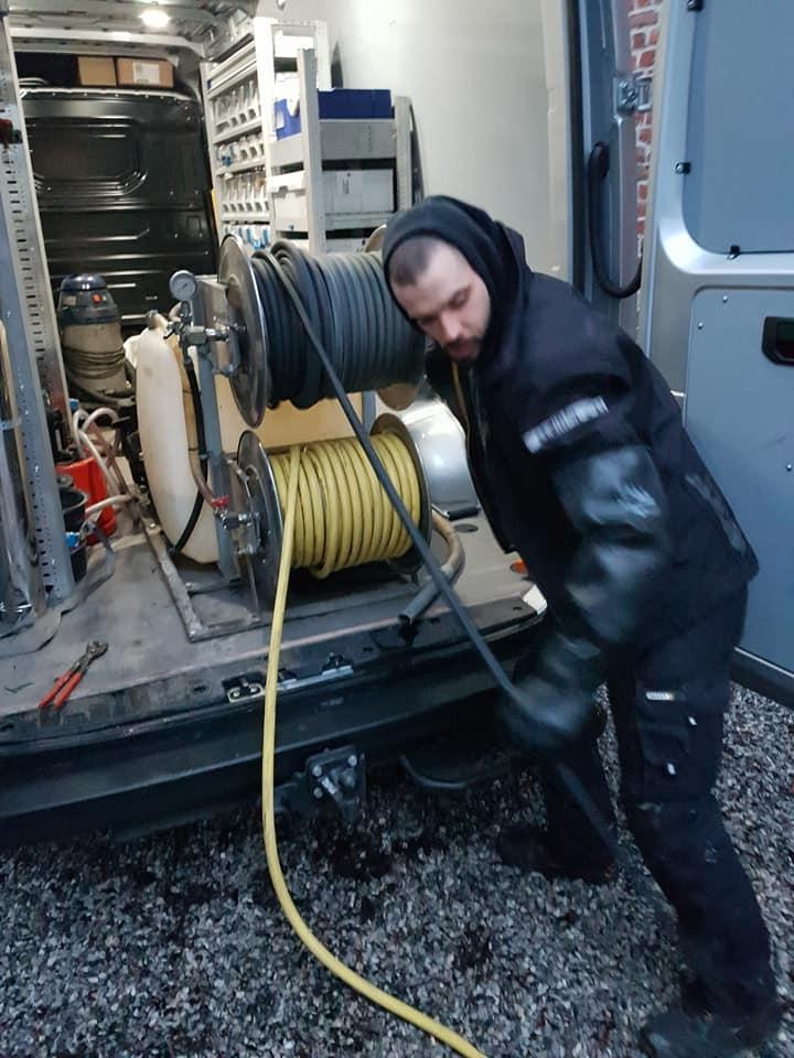 Débouchage Et Curage D'Égouts Sur La Louvière pour Combien Coute Un Plombier Pour Deboucher Les Toilettes Débouchage Et Curage D'Égouts Sur La Louvière pour Combien Coute Un Plombier Pour Deboucher Les Toilettes