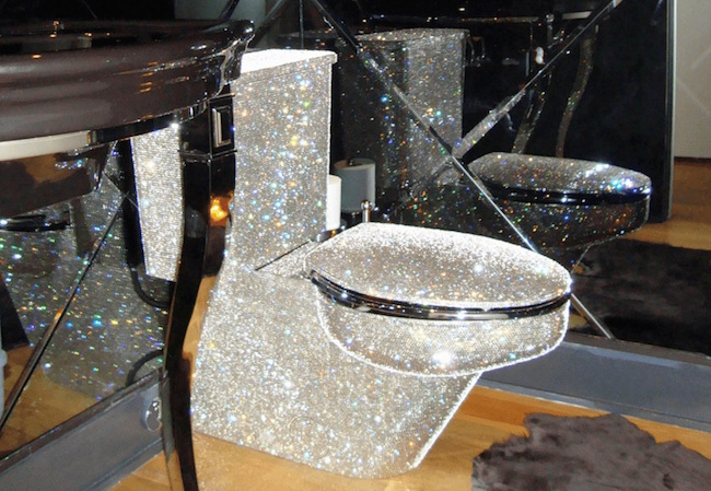 Décorer Ses Wc ? Ce N'Est Pas Une Idée De Chiottes | Amagzine pour Musique Dans Les Toilettes Décorer Ses Wc ? Ce N'Est Pas Une Idée De Chiottes | Amagzine pour Musique Dans Les Toilettes