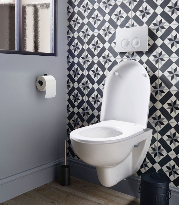 Des Carreaux De Ciment Même Aux Toilettes (Avec Images concernant Papier Peint Pour Toilette Des Carreaux De Ciment Même Aux Toilettes (Avec Images concernant Papier Peint Pour Toilette