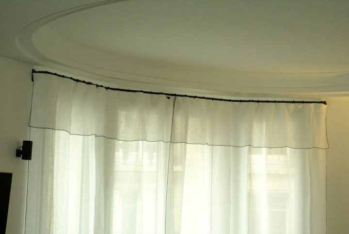 Des Tringles Sur Mesure Pour Vos Rideaux Sur Mesure destiné Tringle A Rideau D Angle Des Tringles Sur Mesure Pour Vos Rideaux Sur Mesure destiné Tringle A Rideau D Angle