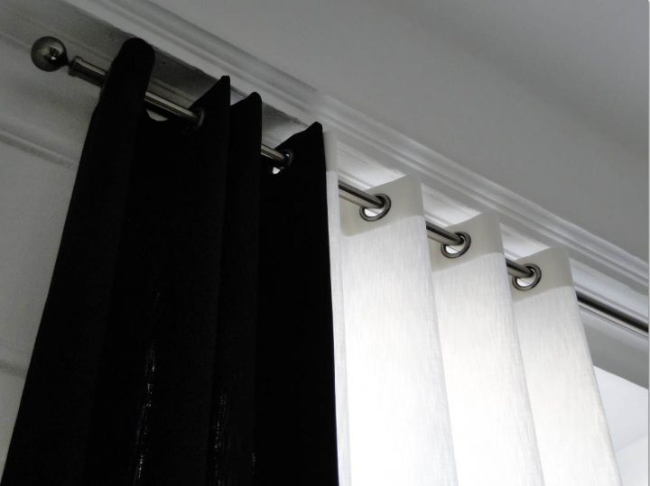 Détails Rideaux Noir Et Blanc | Rideaux Noirs, Salon Noir destiné Rideau Mauve Et Blanc Détails Rideaux Noir Et Blanc | Rideaux Noirs, Salon Noir destiné Rideau Mauve Et Blanc