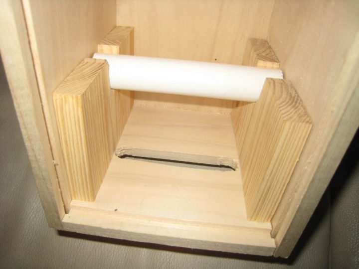 Distributeur De Papier Toilette En Palette – Recherche dedans Distributeur Papier Toilette Ikea