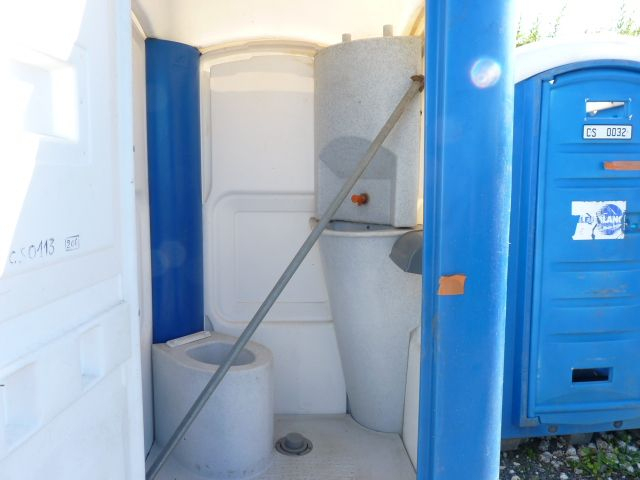 Divers Toilette – Toilette Chimique De Chantier – Tours tout Toilette De Chantier