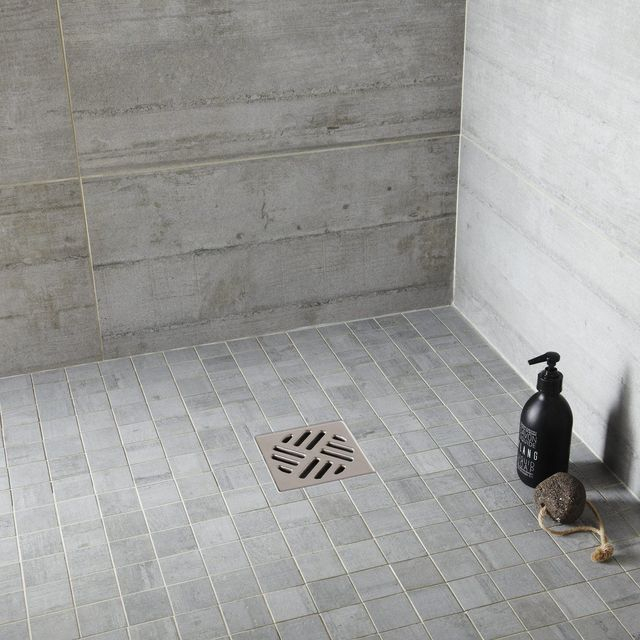 Douche À L'Italienne : Quel Carrelage, Revêtement Au Sol serapportantà Sol De Douche En Bois Douche À L'Italienne : Quel Carrelage, Revêtement Au Sol serapportantà Sol De Douche En Bois