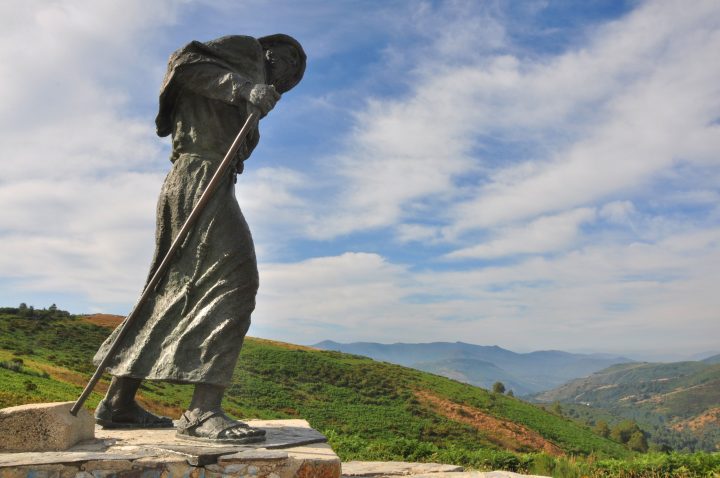 El Cebreiro En Galice | Chemin De Compostelle, Paysage France destiné Chemin De Compostelle En Espagne