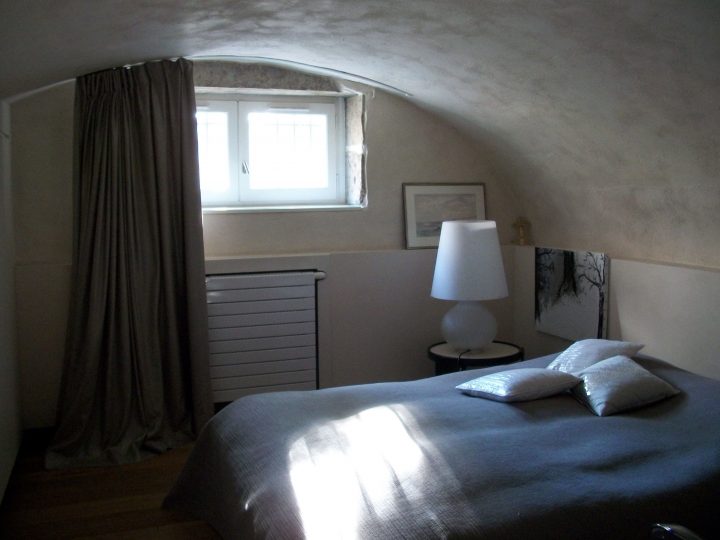 Épinglé Sur Habillage De Fenêtres intérieur Rideau Sur Fenetre