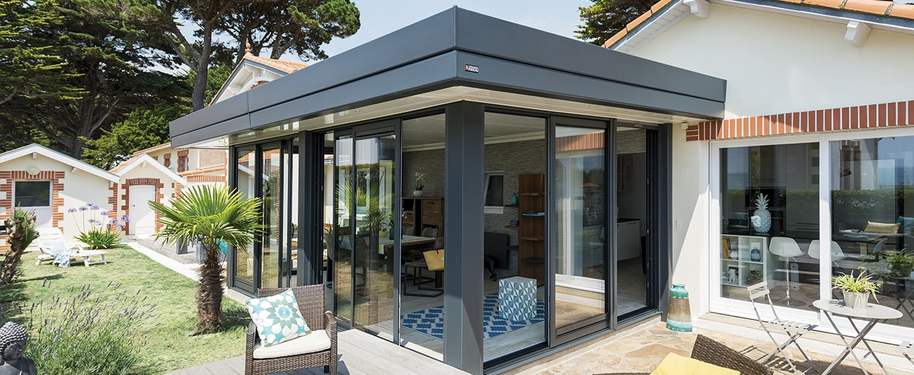 Extension De Maison Bioclimatique Et Design - Véranda Rideau tout Rideau De Toit Pour Veranda