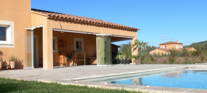 Fermer Sa Terrasse Par Un Rideau De Verre Coulissant Et serapportantà Rideau De Verre Pour Balcon