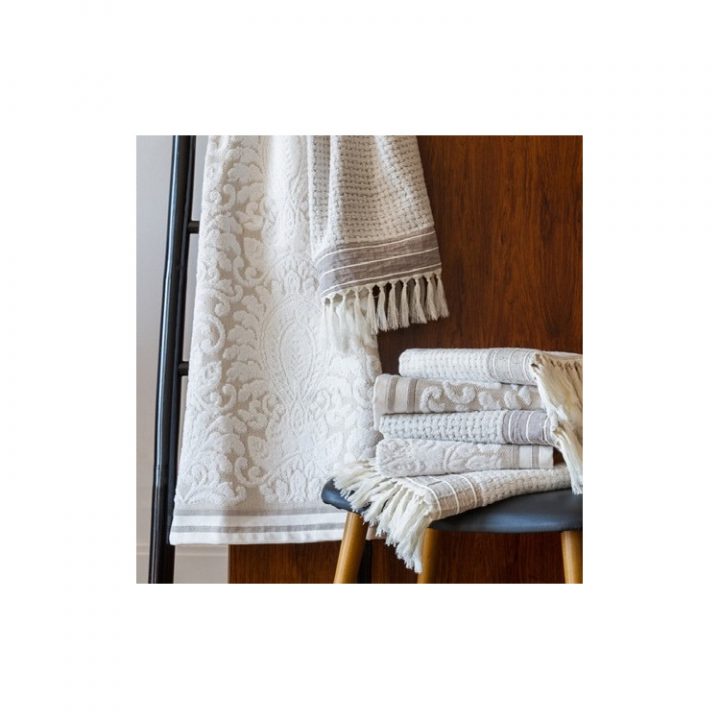 Gant De Toilette Elisabeth – Keria C/O Monteleone destiné Technique De Toilette Au Lit Gant De Toilette Elisabeth – Keria C/O Monteleone destiné Technique De Toilette Au Lit