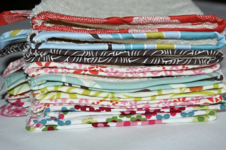 Gant De Toilette En Éponge Et Coton Bio Imprimé : Mode intérieur Gant De Toilette Bébé