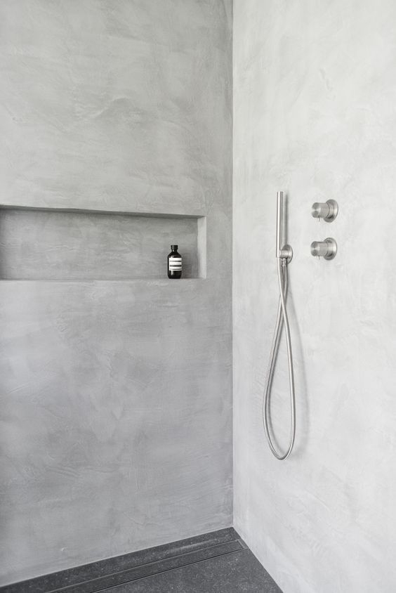 Idée N°11 : Douche Minimaliste Dans La Douche, Le Béton pour Douche Al Italien Idée N°11 : Douche Minimaliste Dans La Douche, Le Béton pour Douche Al Italien