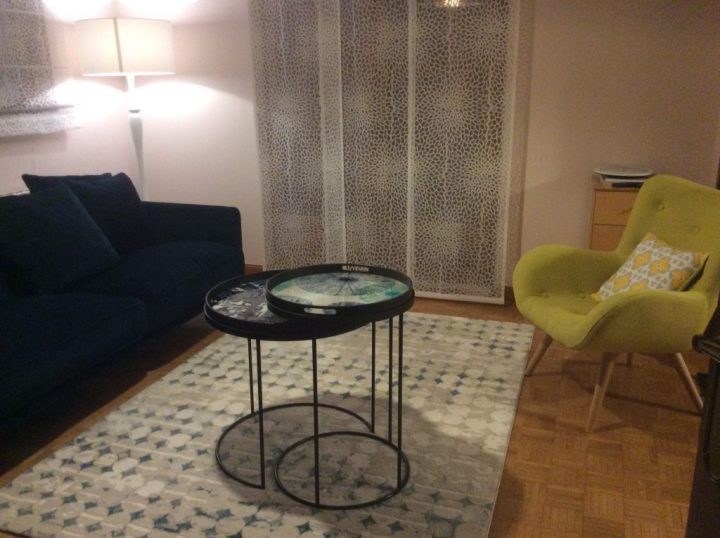 La Mise En Place Des Ambiances Pour Le Salon Et La Salle À dedans Restaurant La Salle À Manger