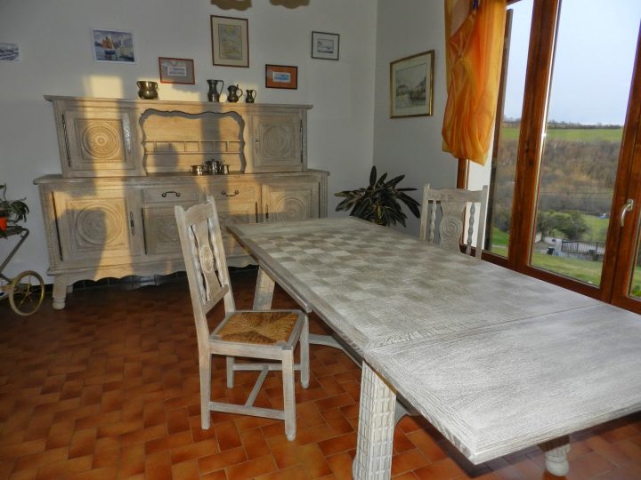 La Sourigolote: Salle À Manger De Type Basque destiné Lustre De Salle À Manger