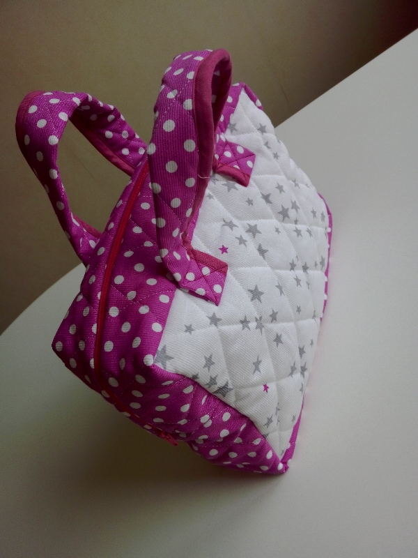 La Trousse De Toilette Version Fille – Bella'S Cose avec Trousse De Toilette Petite Fille