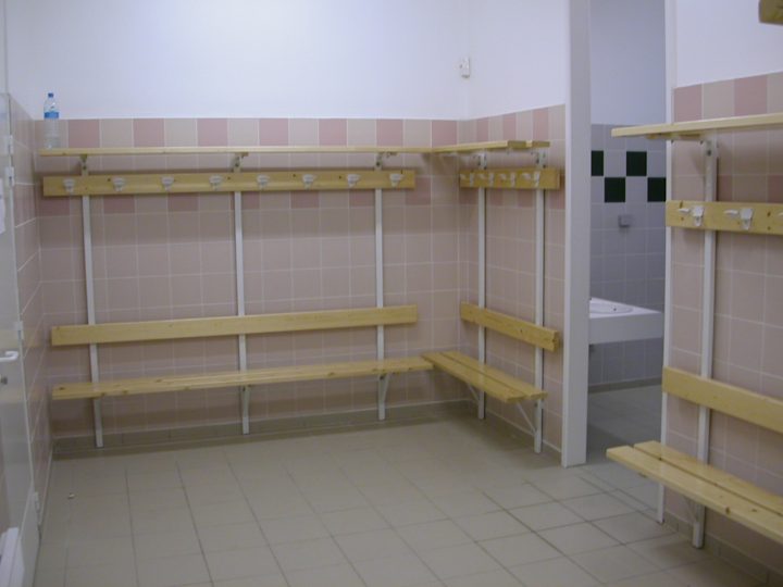 Le Tatami destiné Vestiaire Douche Collective Le Tatami destiné Vestiaire Douche Collective