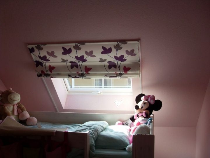 Les 25 Meilleures Idées De La Catégorie Rideau Pour Velux pour Rideau Sur Velux