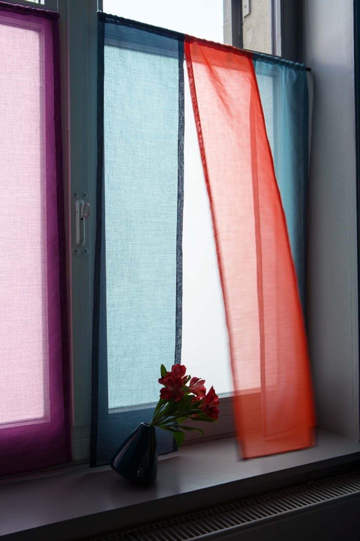 Les 25 Meilleures Idées De La Catégorie Rideaux Voilages serapportantà Rideau Sur Fenetre