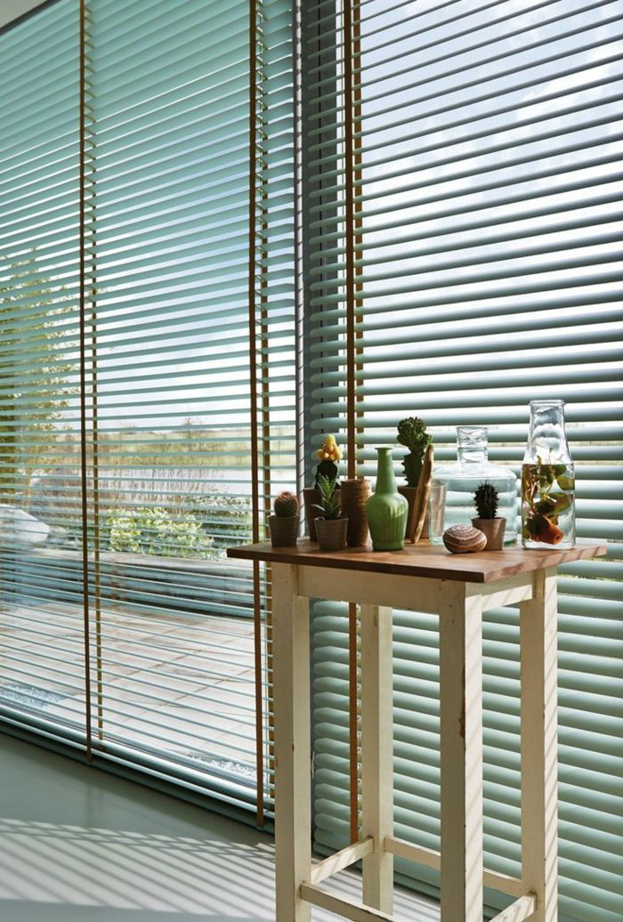 Les Stores Vénitiens En 50 Photos! | Store Venitien, Store avec Rideaux Venitiens