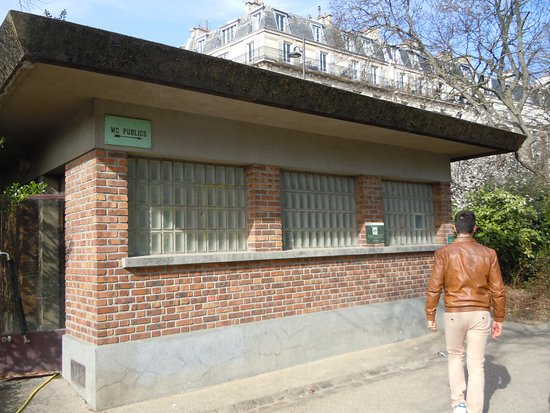 Les Toilettes Publiques – Photo De Parc Des Buttes pour Toilette Publique Paris