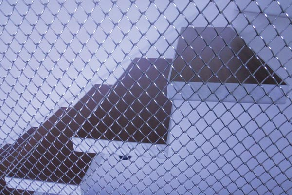 Maille Metal : Maison – Espagne avec Rideau Maille Métallique Maille Metal : Maison – Espagne avec Rideau Maille Métallique