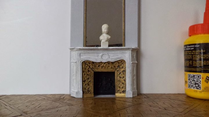 Maison Française 1/12: Parquet-Moulures-Cheminée intérieur Cheminée En Carton Fiche Technique