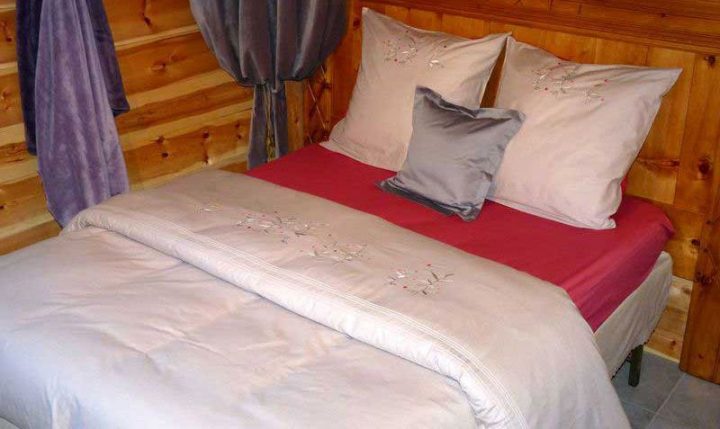 Meubles En Bois Massif, Deco Montagne, Amenagement Style intérieur Rideaux Style Montagnard Meubles En Bois Massif, Deco Montagne, Amenagement Style intérieur Rideaux Style Montagnard