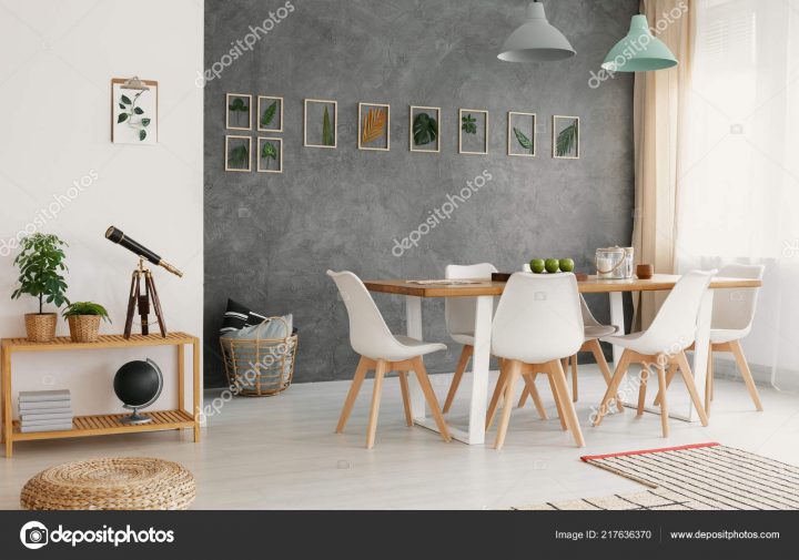 Moderne Blanc Salle Manger Chaises Autour Une Grande Table tout Table Et Chaises De Salle À Manger