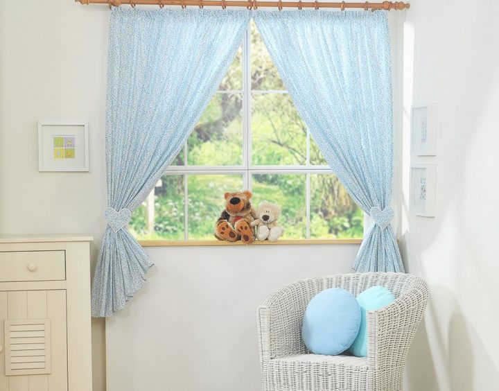 Paire De Rideaux De Chambre D'Enfant Avec Embrases serapportantà Rideaux Occultants Enfants Paire De Rideaux De Chambre D'Enfant Avec Embrases serapportantà Rideaux Occultants Enfants