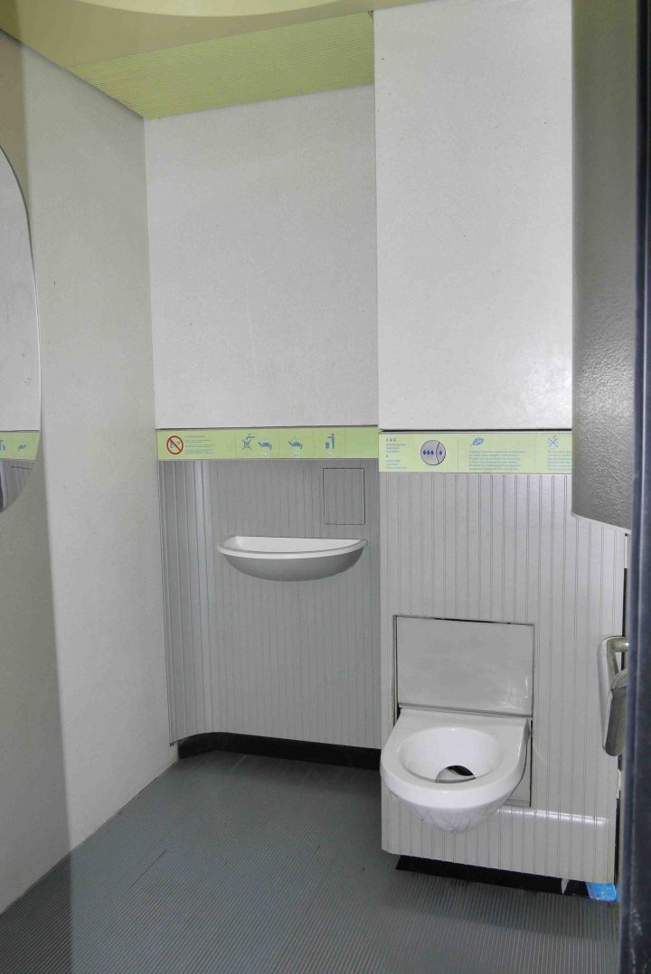Paris Toilets – Free And Clean, Stylish Or Standard dedans Toilette A Paris