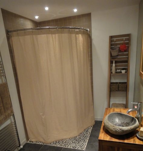 Paroi De Douche Italienne D'Angle Avec Tringle Et Rideau pour Rideau De Douche Sur Mesure