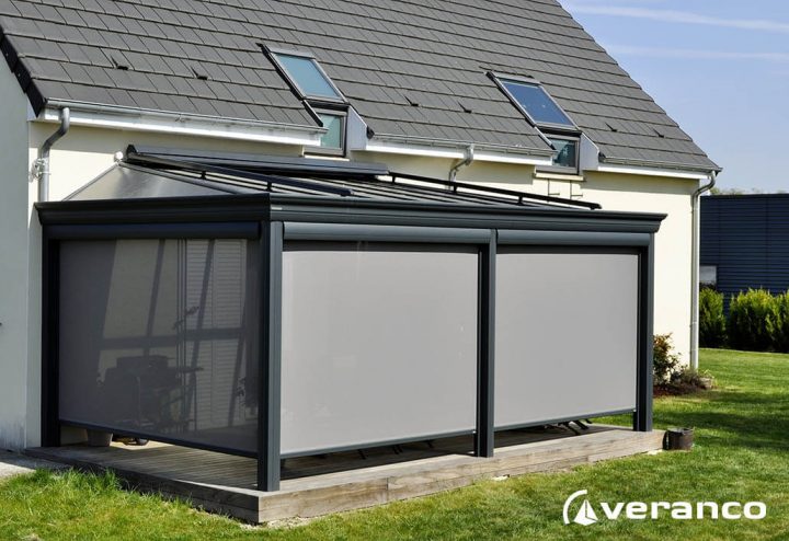 Pergola Avec Store Latéral serapportantà Rideau Exterieur Pour Pergola