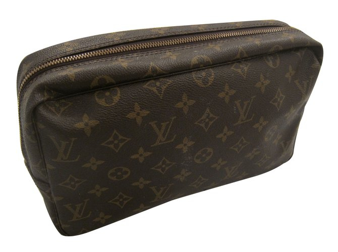 Petite Maroquinerie Homme Louis Vuitton Trousse De à Trousse De Toilette Homme À Suspendre