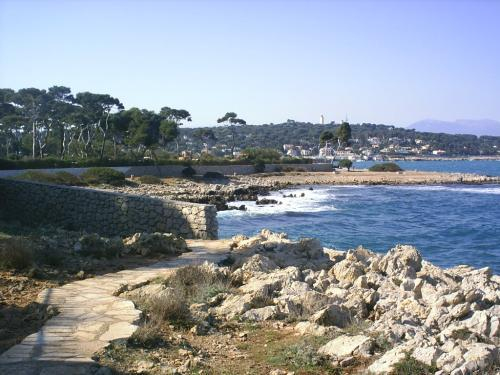 Photos – Antibes – Guide Tourisme & Vacances serapportantà Chemin Du Puy Antibes