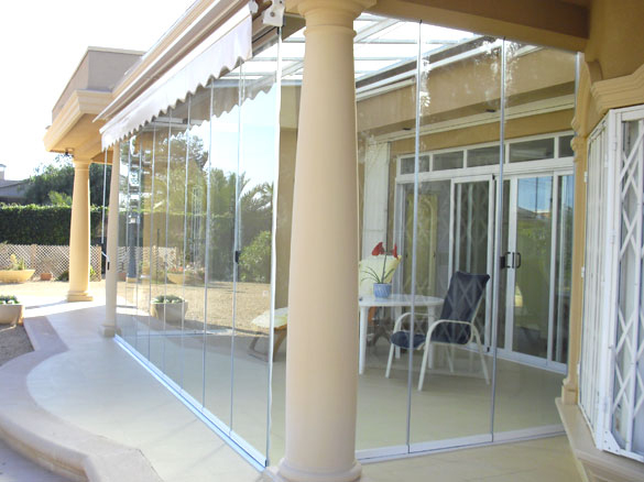 Photos De Fermeture De Véranda Avec Le Rideau De Verre encequiconcerne Rideau De Verre Pour Balcon
