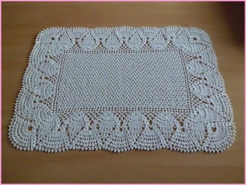 Pin On Dentelle Au Crochet encequiconcerne Chemin De Table Au Crochet