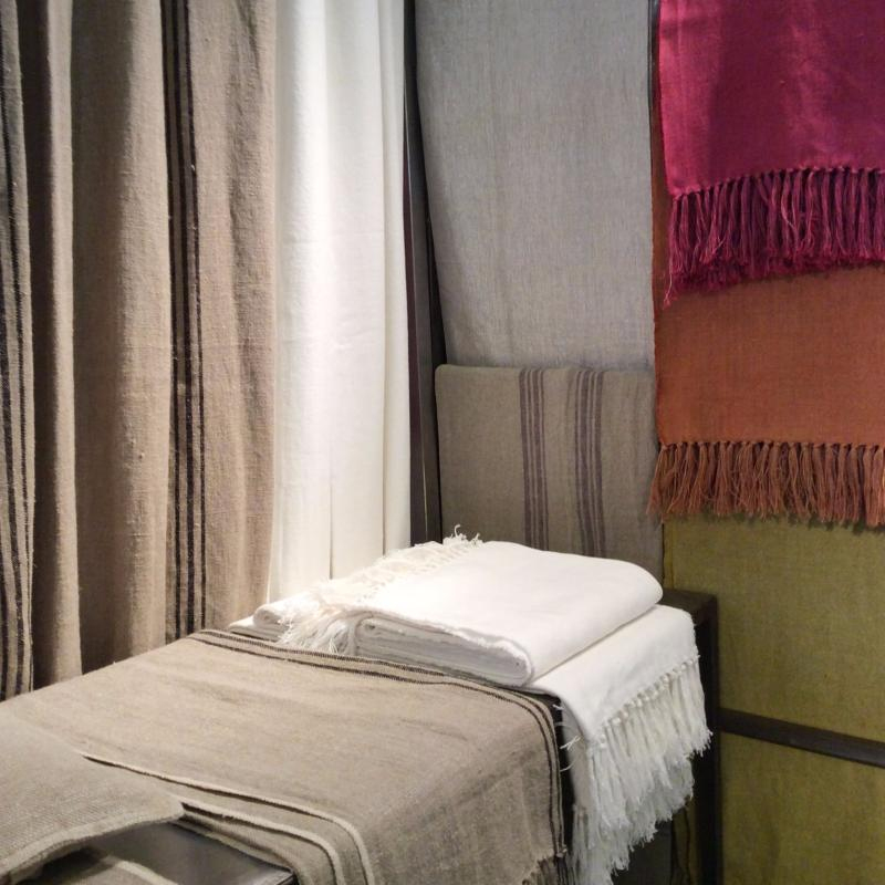 Plaid En Lin Orange - 140X160Cm concernant Rideau Occultant 140X160 Plaid En Lin Orange - 140X160Cm concernant Rideau Occultant 140X160