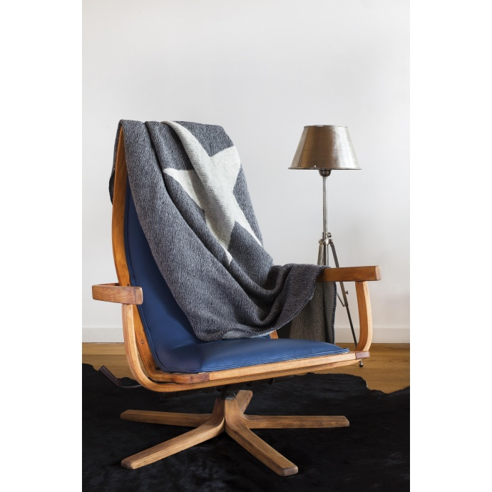 Plaid Motif "Etoile Placée" (Acier/Galet) – Homemaison tout Rideaux Sur Mesure En Ligne Plaid Motif "Etoile Placée" (Acier/Galet) – Homemaison tout Rideaux Sur Mesure En Ligne