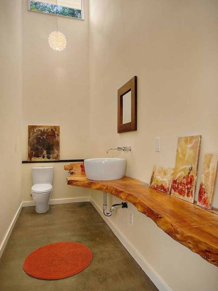 Plan Vasque Bois Brut Dans La Salle De Toilette – Osez Le encequiconcerne Plan De Toilette Bois