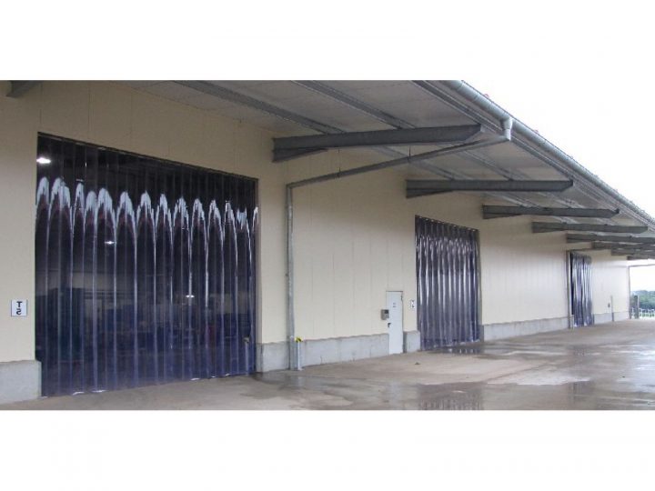 Porte À Lanières, Rideau Industriel | Pvc Souple | Hellopro.fr intérieur Rideau En Plastique Exterieur