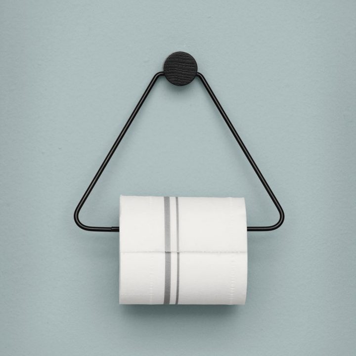 Porte Papier Toilette Design Triangle De Ferm Living intérieur Porte Papier Toilette Rouge