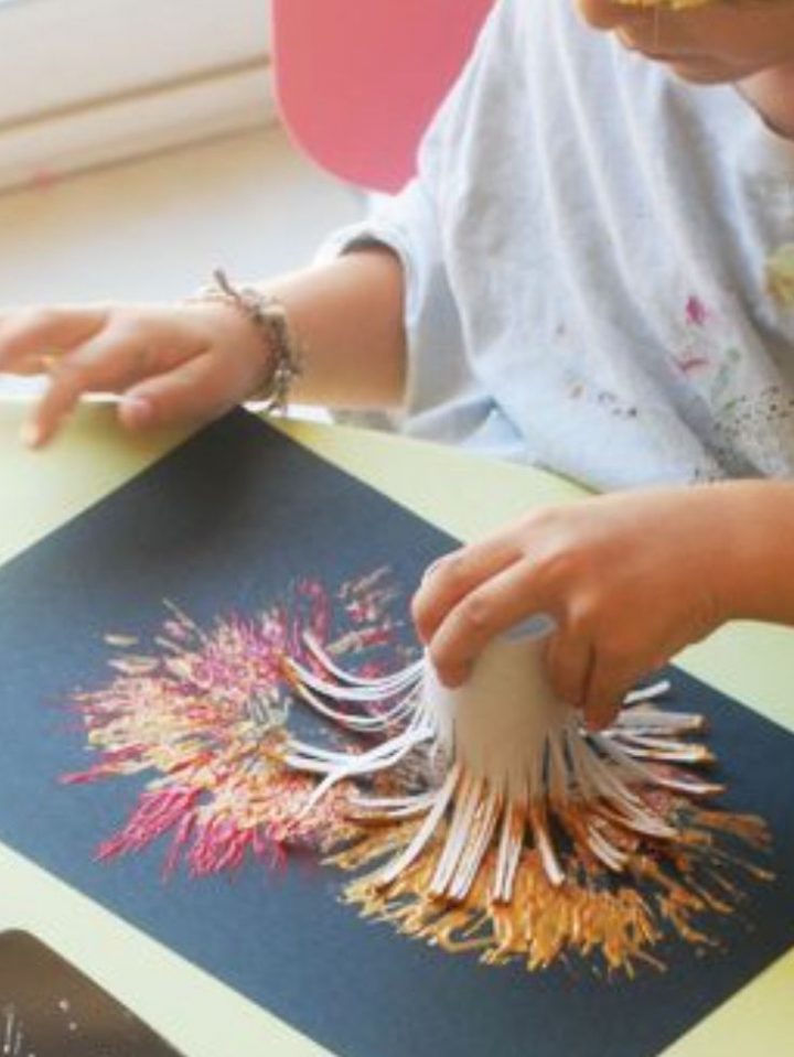 Prenez Un Rouleau De Papier Toilette Vide Découper Des encequiconcerne Fleur Avec Rouleau Papier Toilette