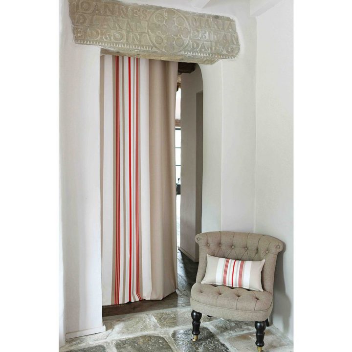 Rideau Beige Et Blanc : Beau Textile Intérieur Jean Vier pour Rideaux Marron Et Beige