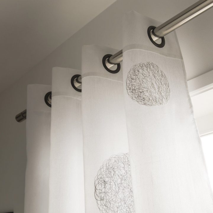 Rideau En Lin Gris Et Blanc | Rideau 5 Mondes, Blanc Et avec Rideau Lin Leroy Merlin