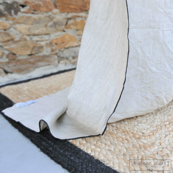 Rideau En Lin Lavé Naturel Bourdon Noir – Maison D'Été encequiconcerne Rideaux En Lin Naturel
