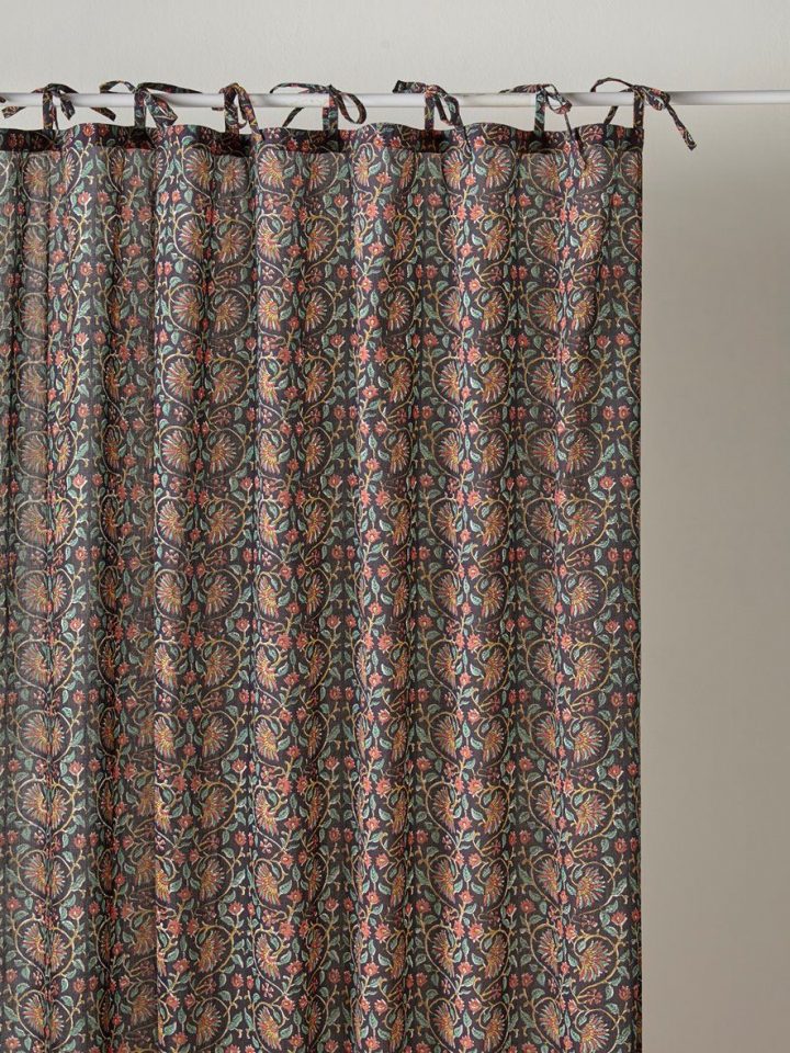 Rideau Ethnique En Voile De Coton – Marine/Fleuri Indien serapportantà Rideau Indien