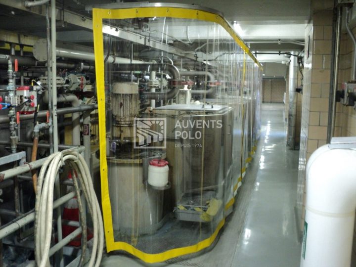 Rideau Industriel | Matelas – Rideau tout Rideau Plastique Industriel