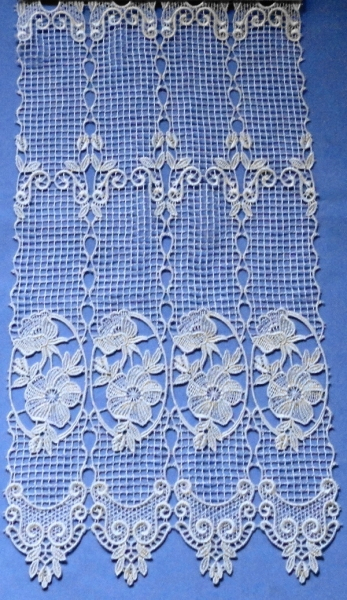 Rideau Macramé dedans Rideaux Dentelle Ancienne Ou Macramé